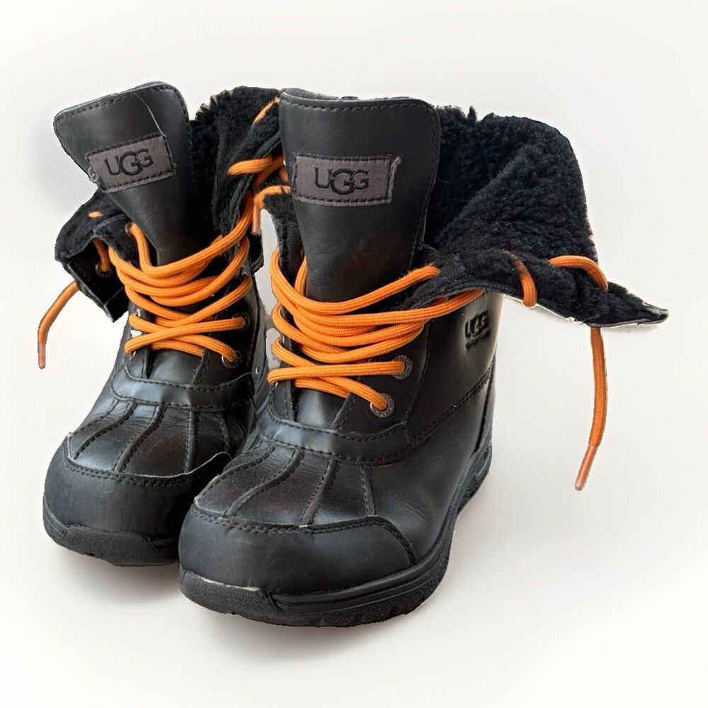 UGG Kids Butte II CWR Black Leather Winter Boots Orange Laces Size 2 Youth Boys